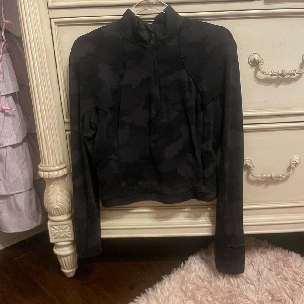 Its Rulu Cropped Half Zip